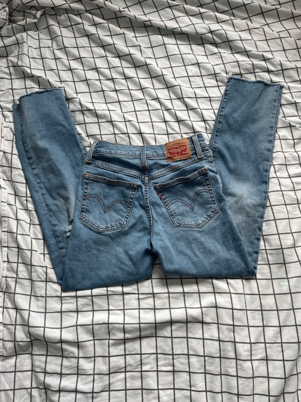 LEVIS Wedgie Straight Blue Jean